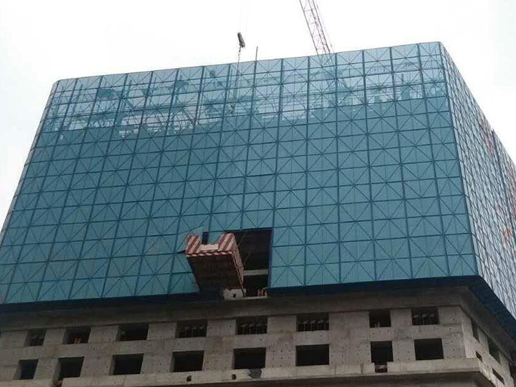 爬架網安裝效果